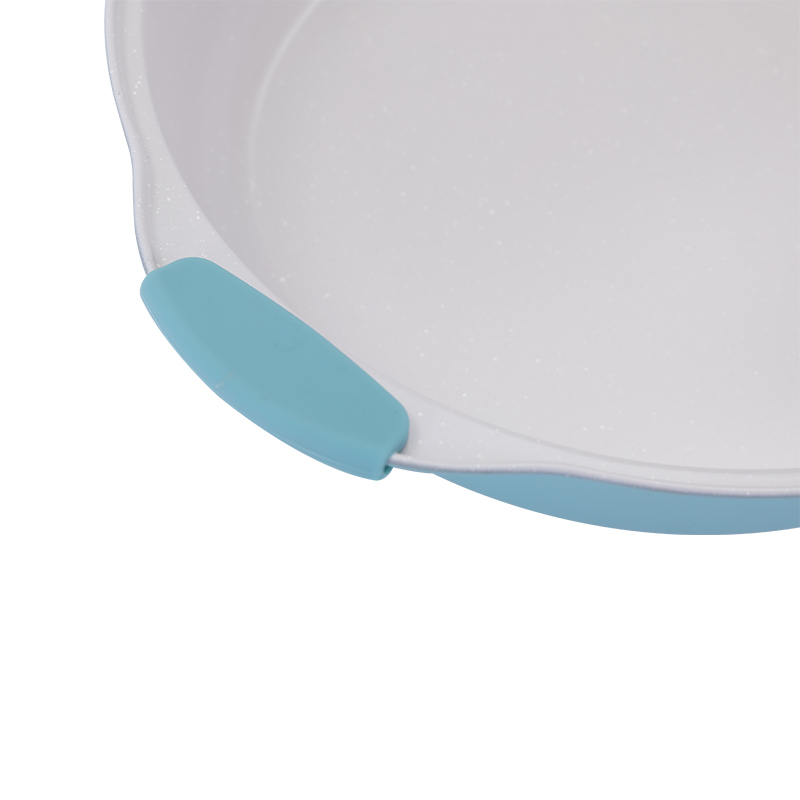 Blue And White Round Cake Pan