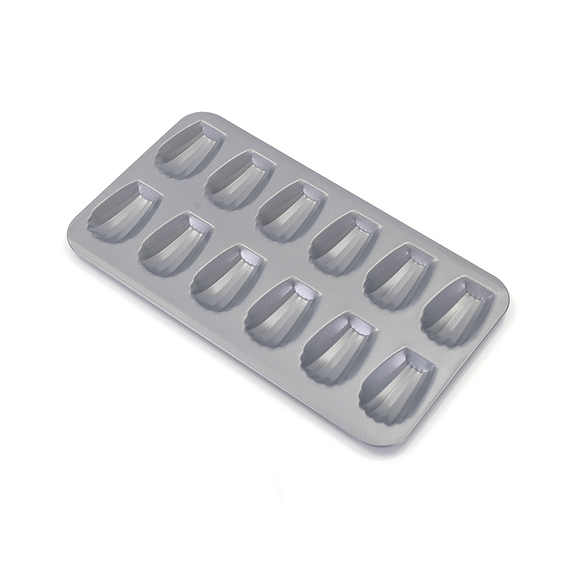 12 Count Madeleine Baking Mold